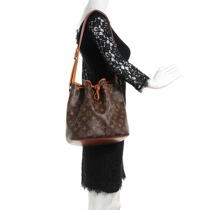 Louis Vuitton Monogram Petit Noe 2 of 7