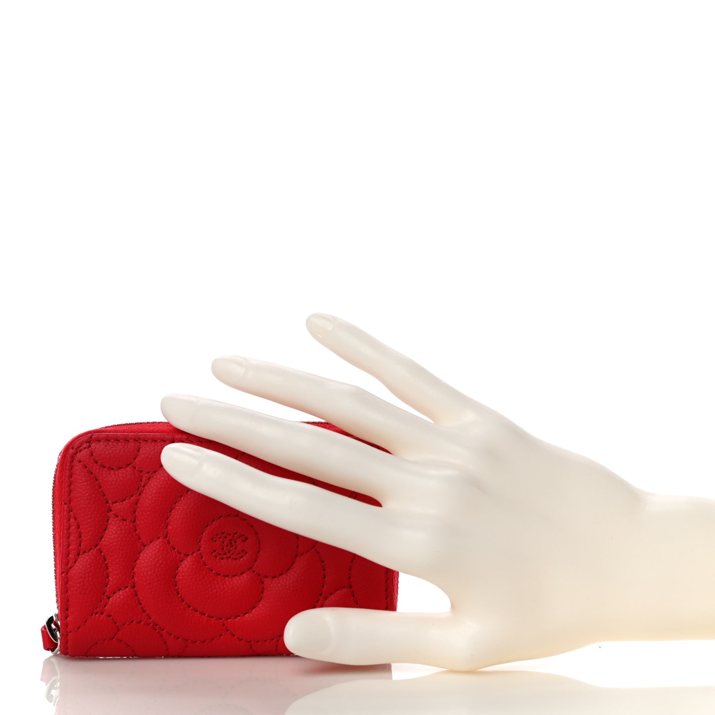 Caviar Camellia Embossed Zip Coin Purse Red