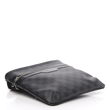 Louis Vuitton Damier Graphite Thomas 3 of 8