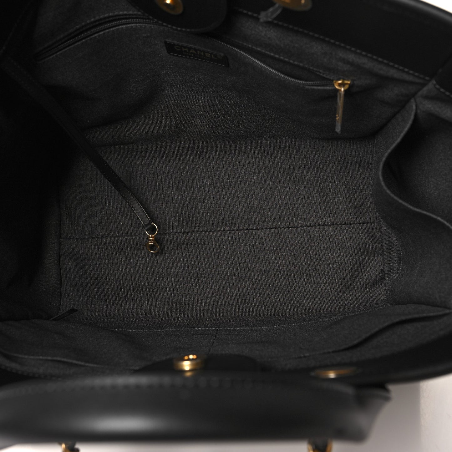 Calfskin Medium Deauville Tote Black