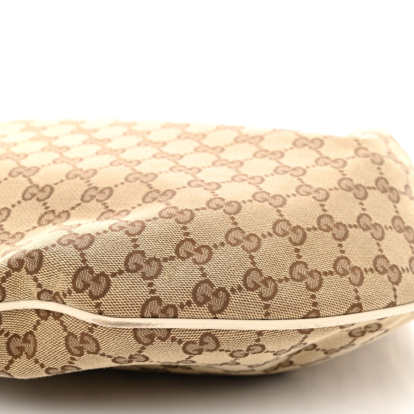 Monogram Large Wave Hobo Off White
