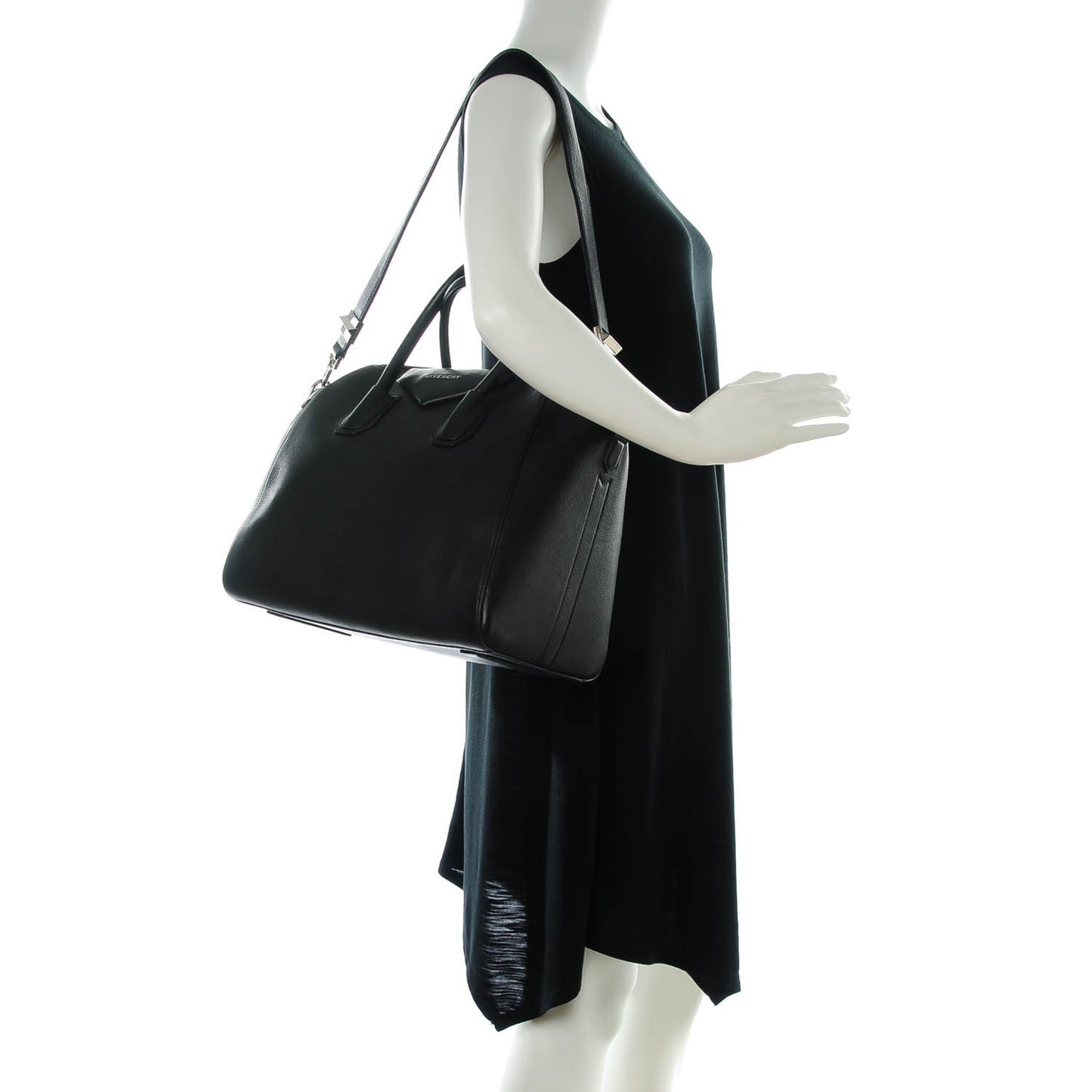 Sugar Goatskin Medium Antigona Black