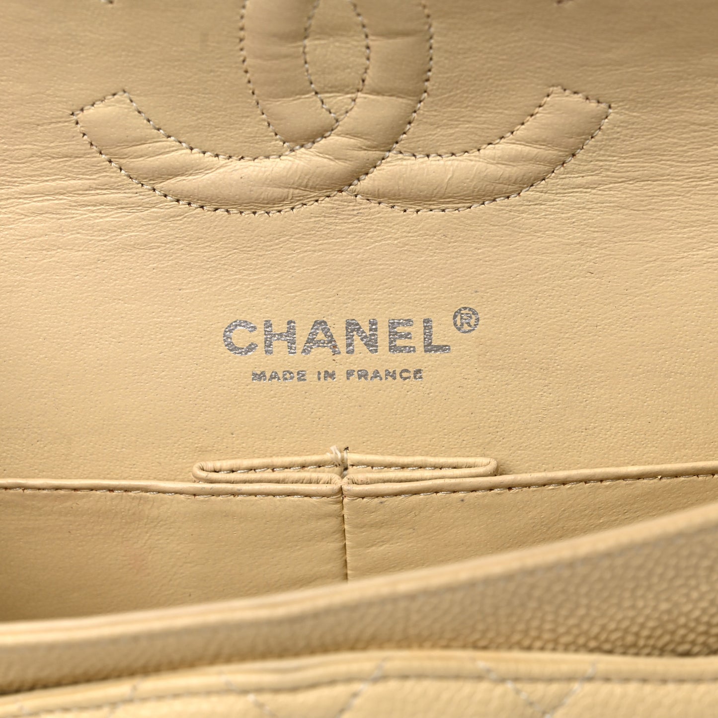 Caviar Quilted Medium Double Flap Beige Clair