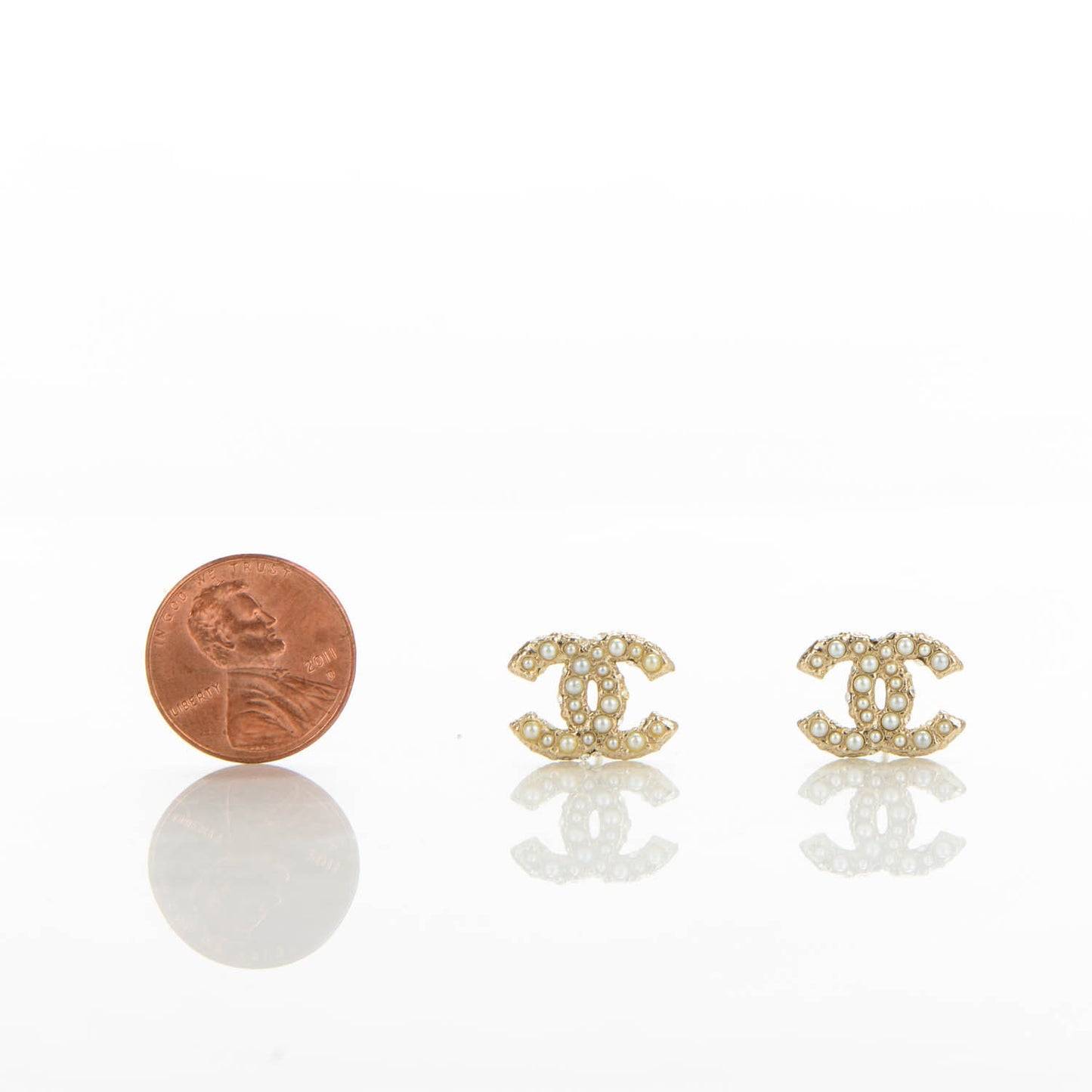 Pearl CC Earrings Light Gold