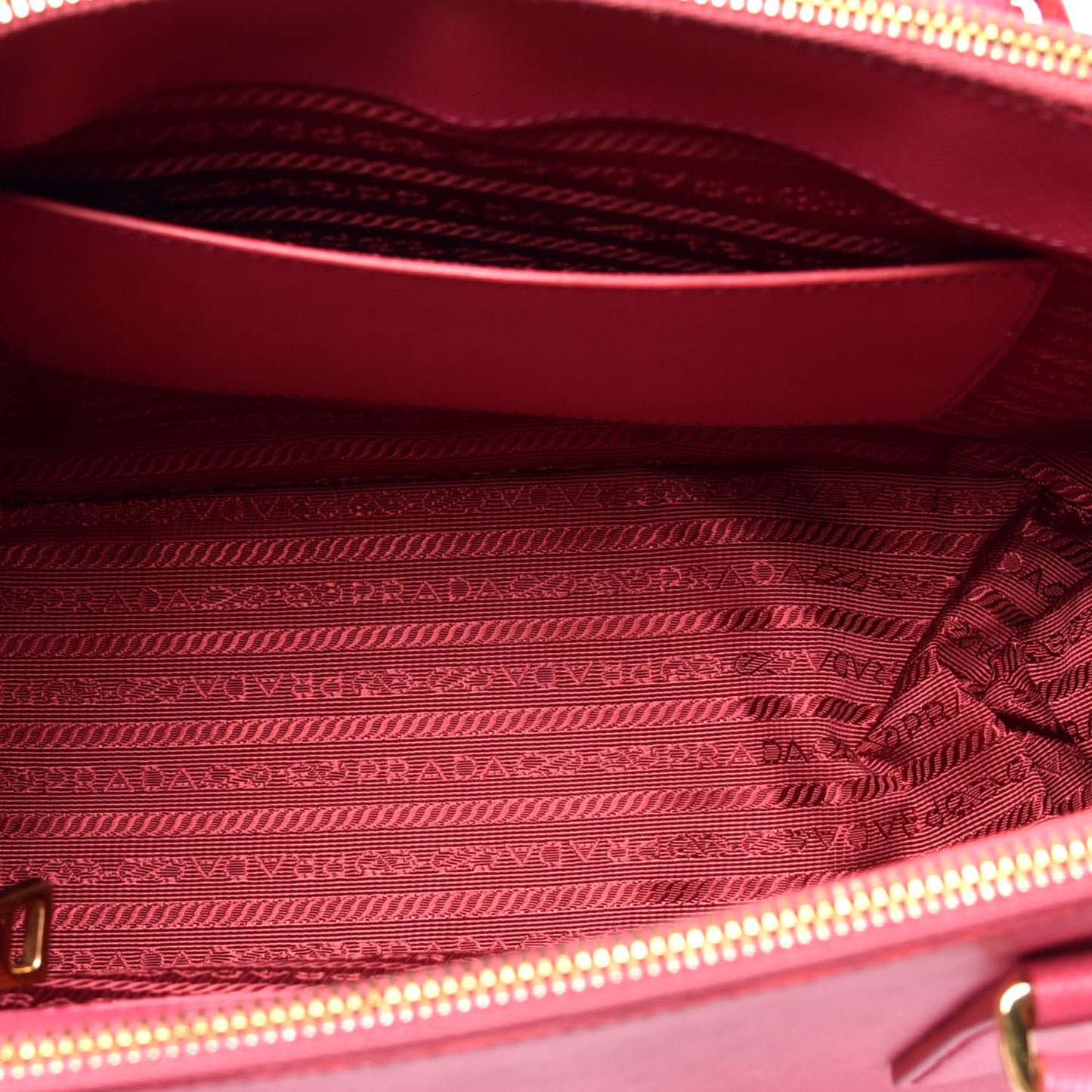 Saffiano Small Galleria Double Zip Tote Fuxia