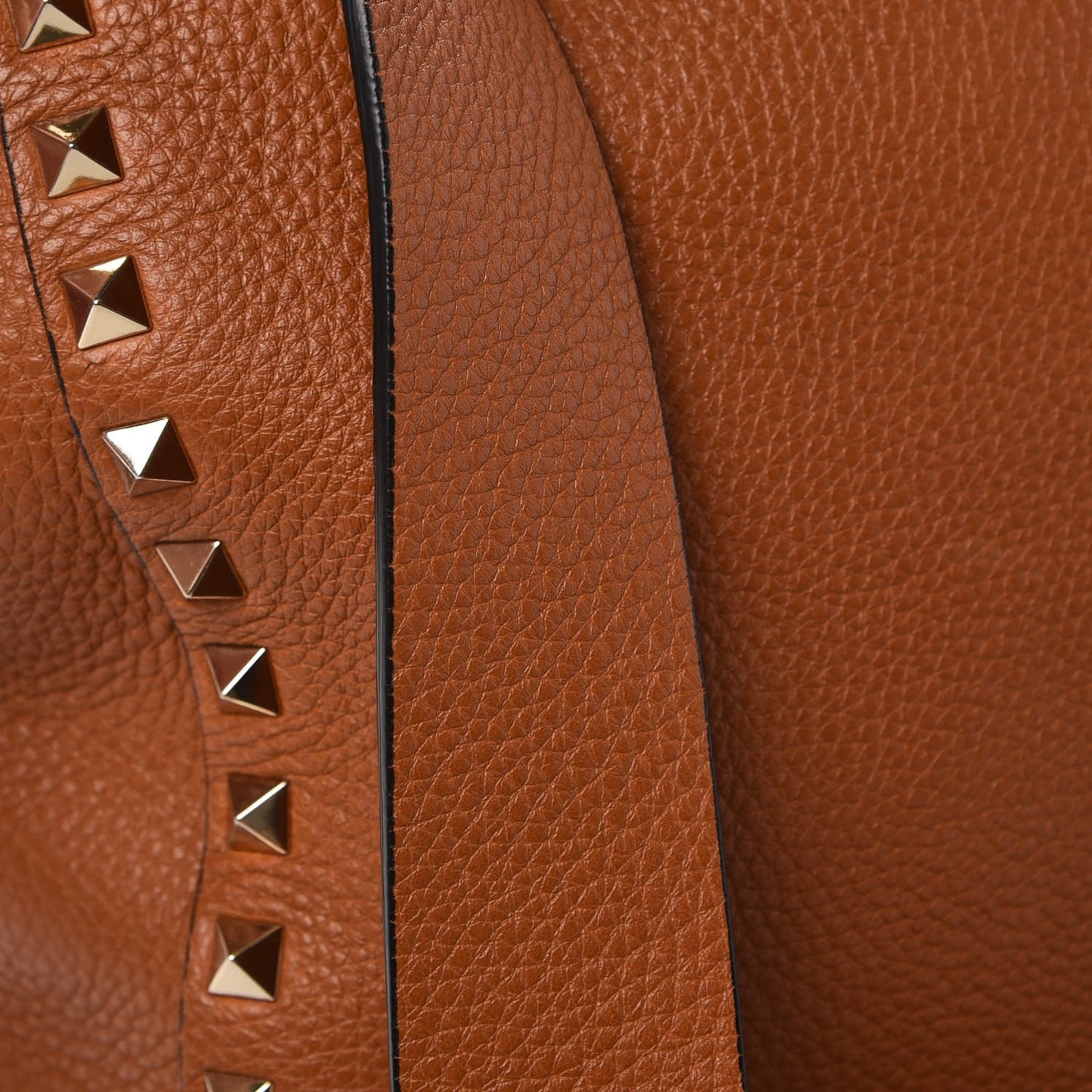 Pebbled Calfskin Small Rockstud Flip-Lock Messenger Bag Light Cuir
