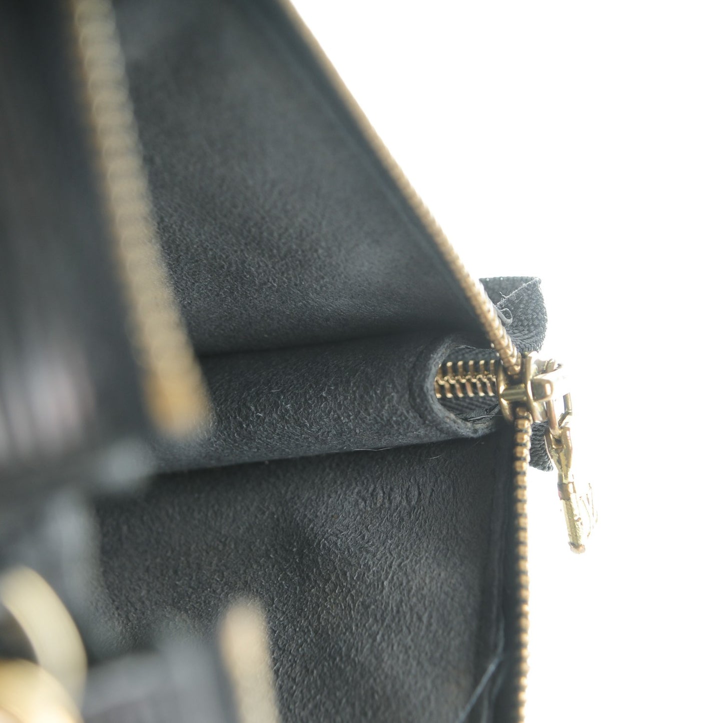 Epi Pochette Accessories 24 Black