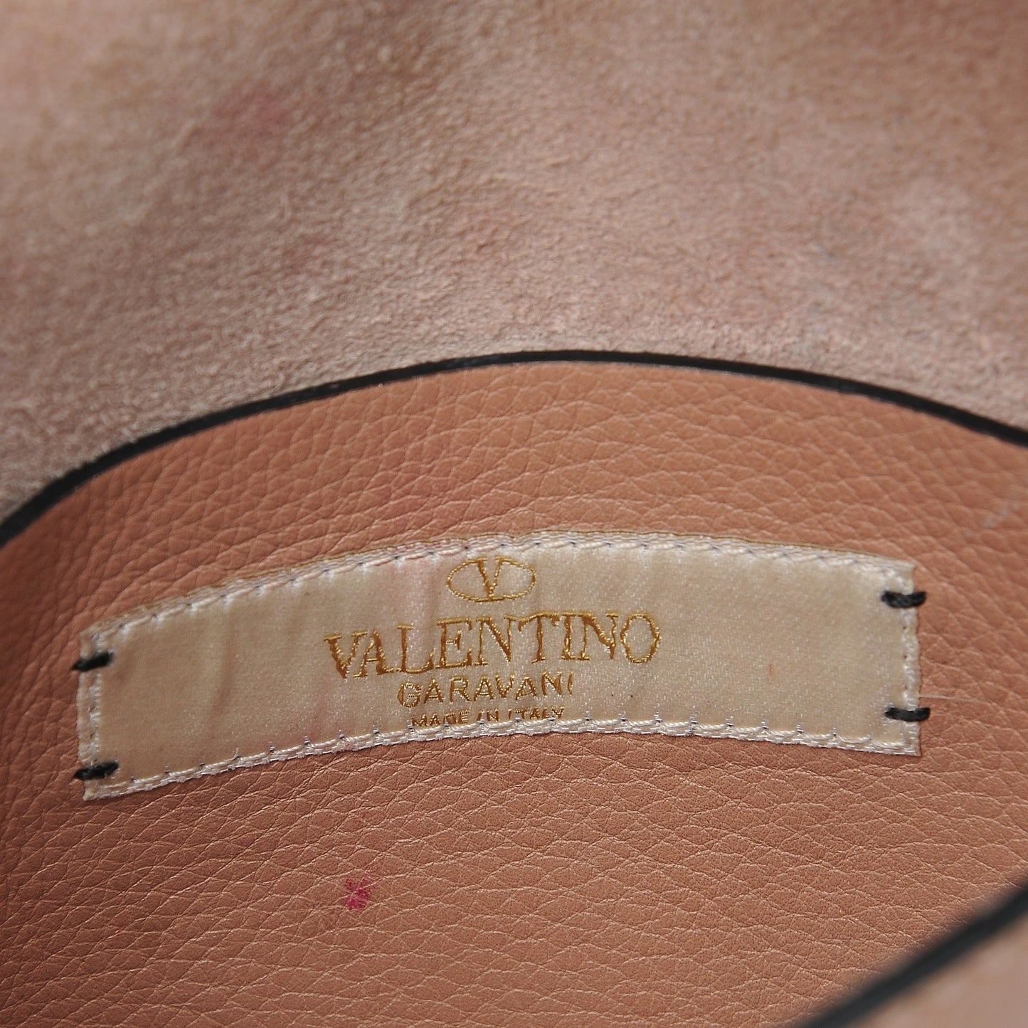 Grained Calfskin Onyx Small Guitar Strap Rockstud Rolling Shoulder Flap Bag Soft Noisette