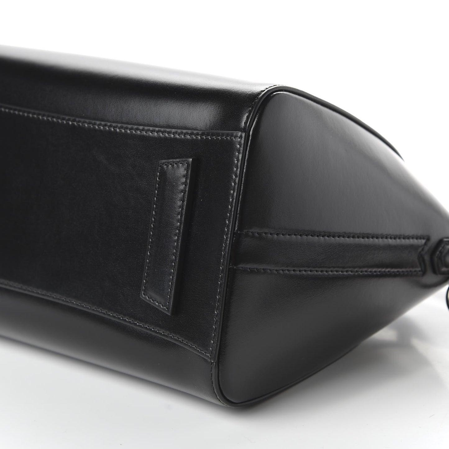 Shiny Lord Calfskin Small Antigona Black