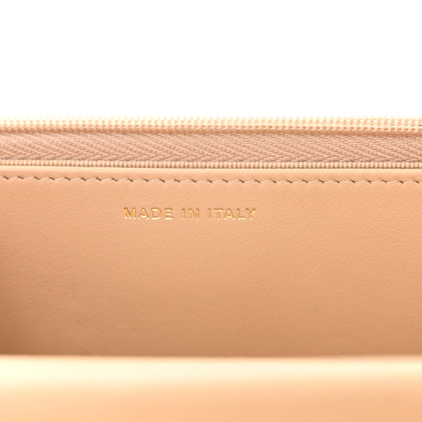 Caviar Quilted Wallet on Chain WOC Beige