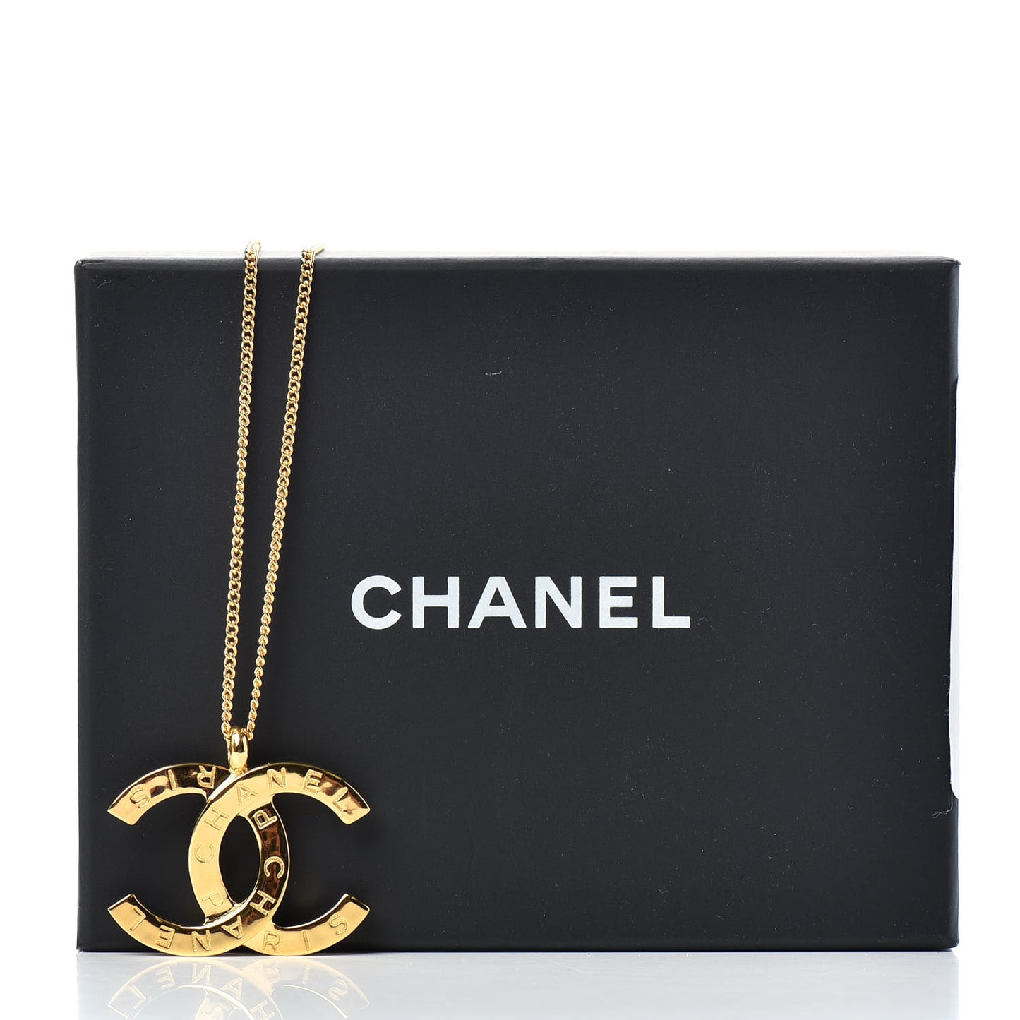 Metal CC Paris Button Necklace Gold