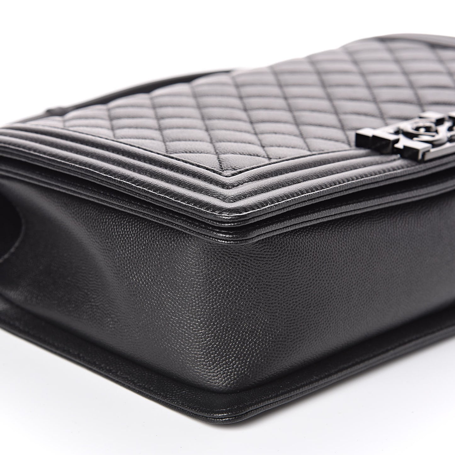 Caviar Quilted New Medium Boy Flap So Black