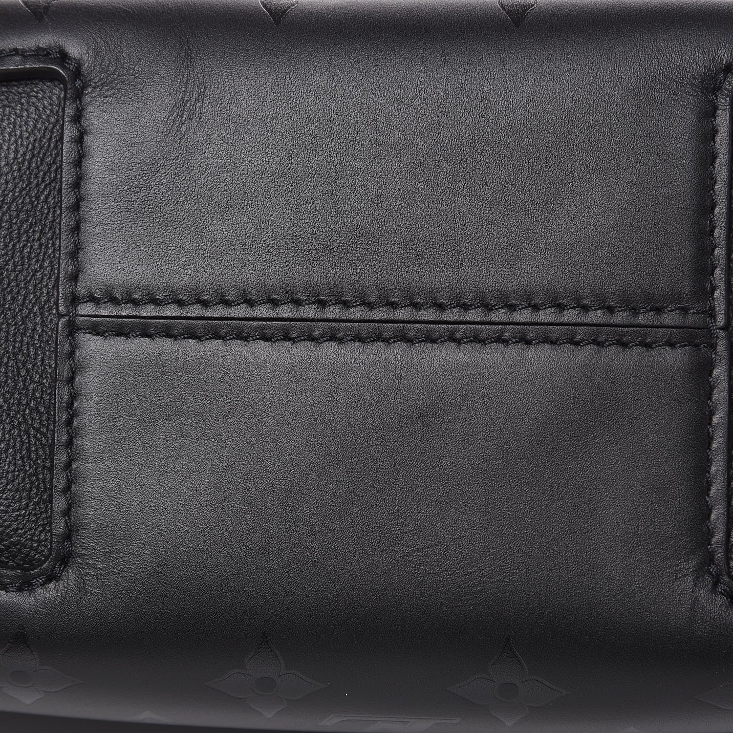 Louis Vuitton Cuir Plume Very Hobo Black 9 of 10