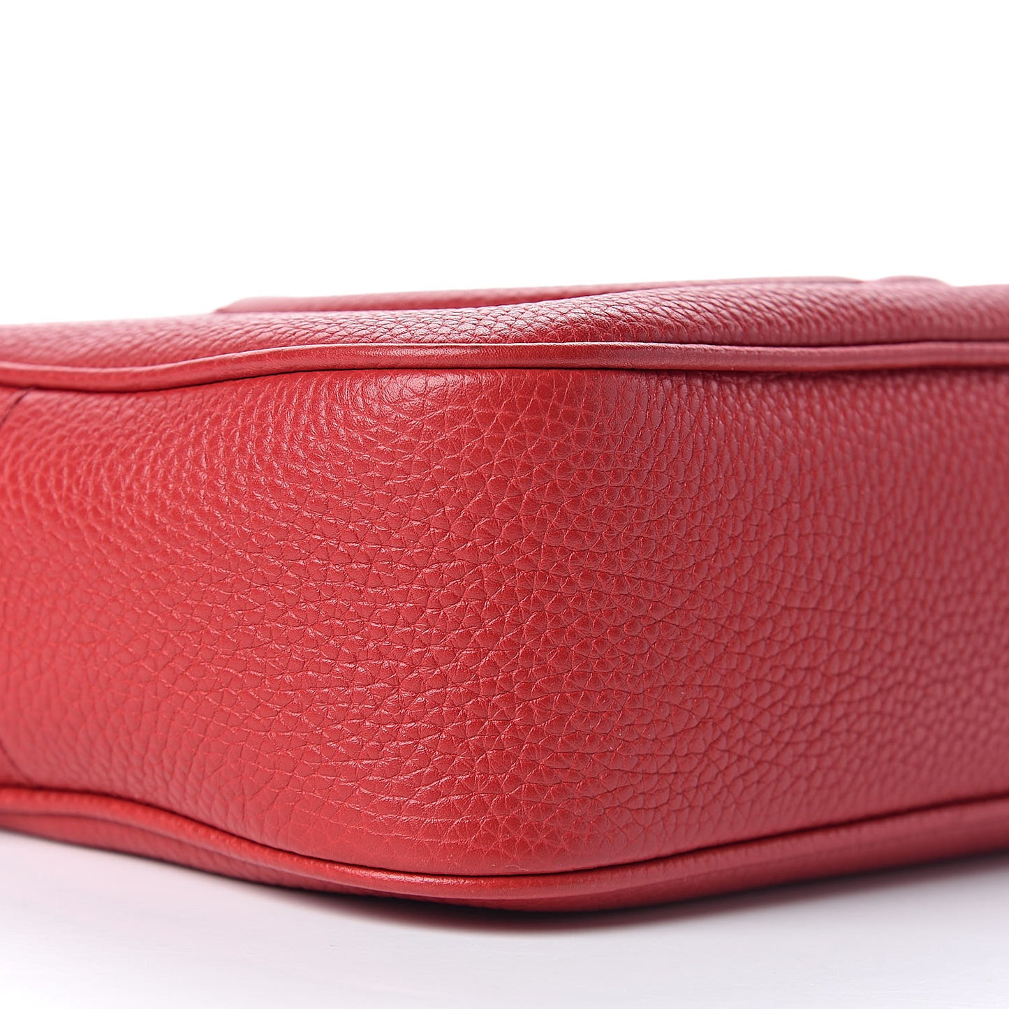 Pebbled Calfskin Small Soho Disco Bag Vibrant Red