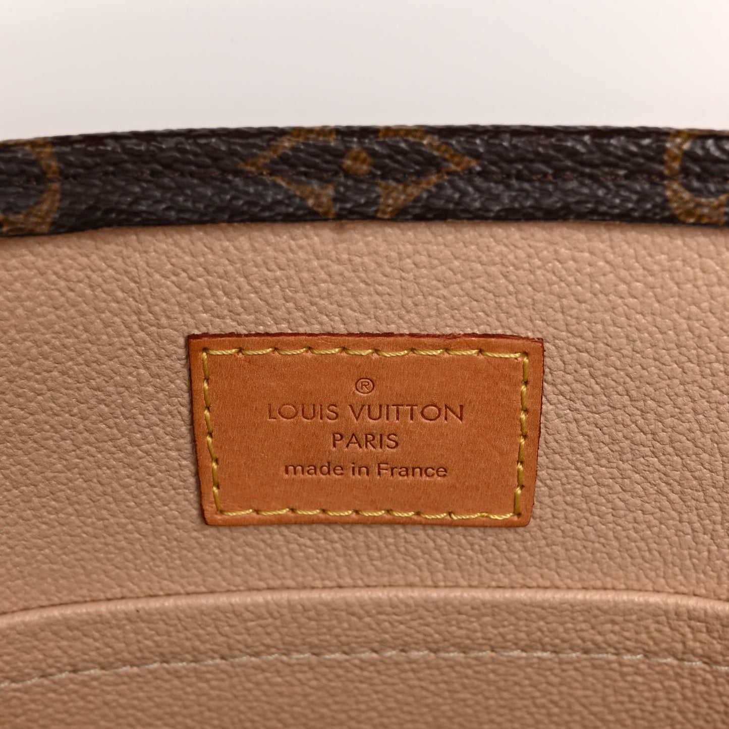 Monogram Sac Plat