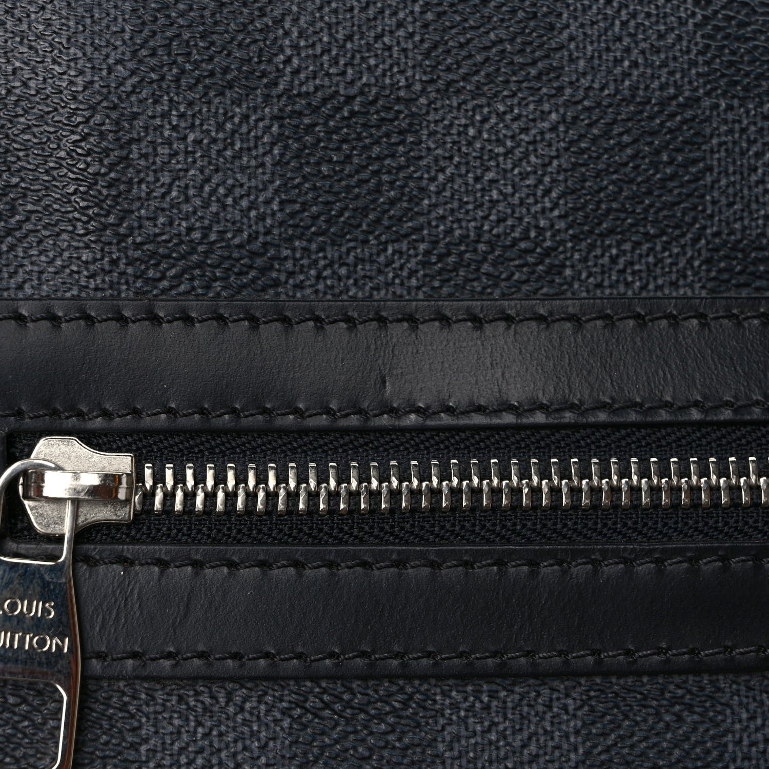 Louis Vuitton Damier Graphite Mick MM 10 of 10