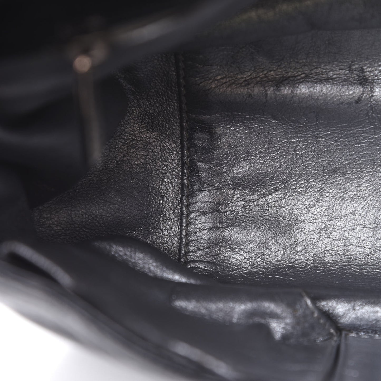 Patent Luxe Ligne Flap Black