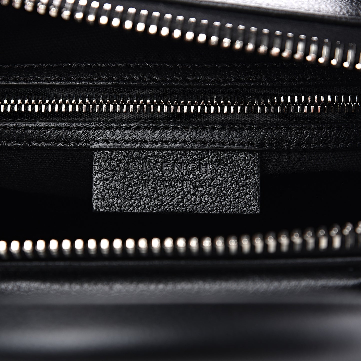 Sugar Goatskin Small Antigona Black