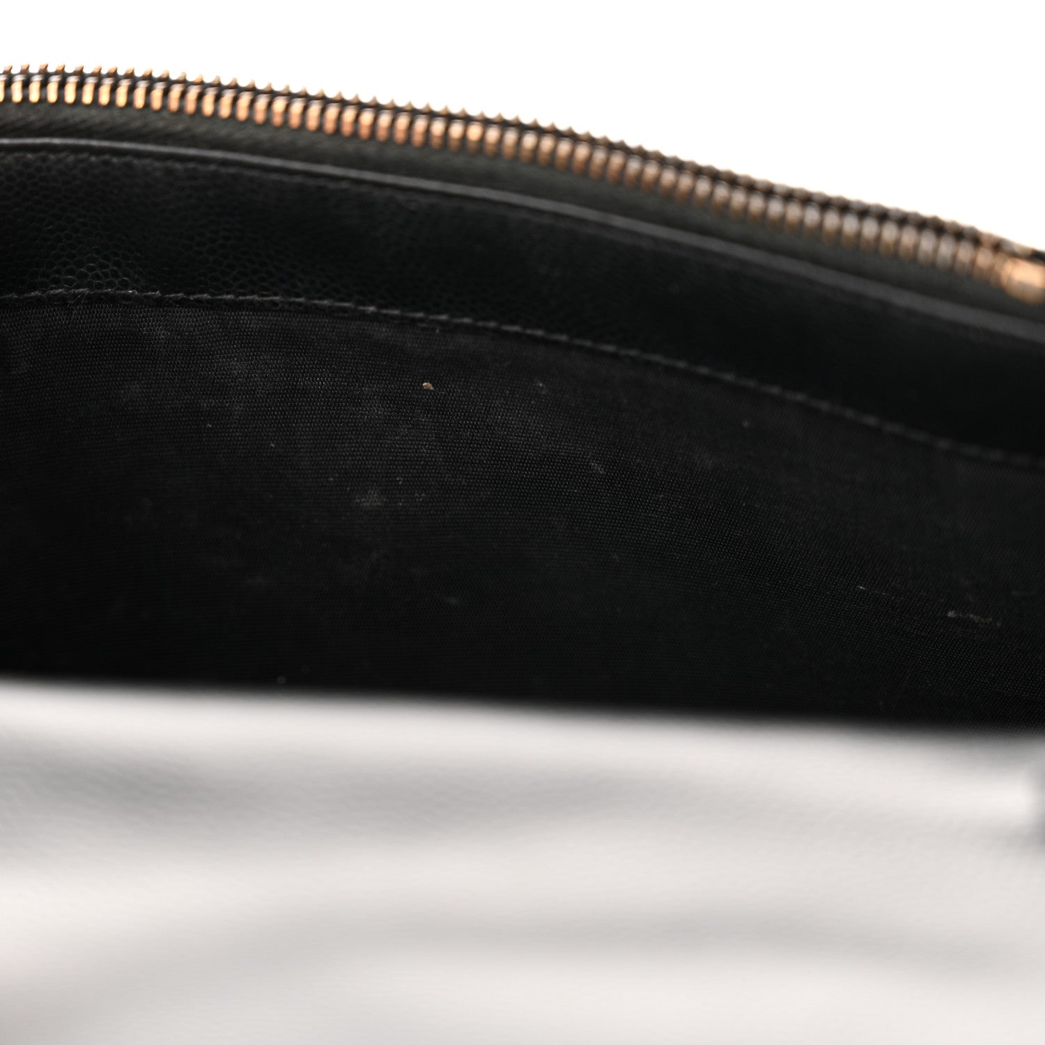 Saint Laurent Grain De Poudre Matelasse Chevron Monogram Monochrome Envelope Chain Wallet Black 14 of 18