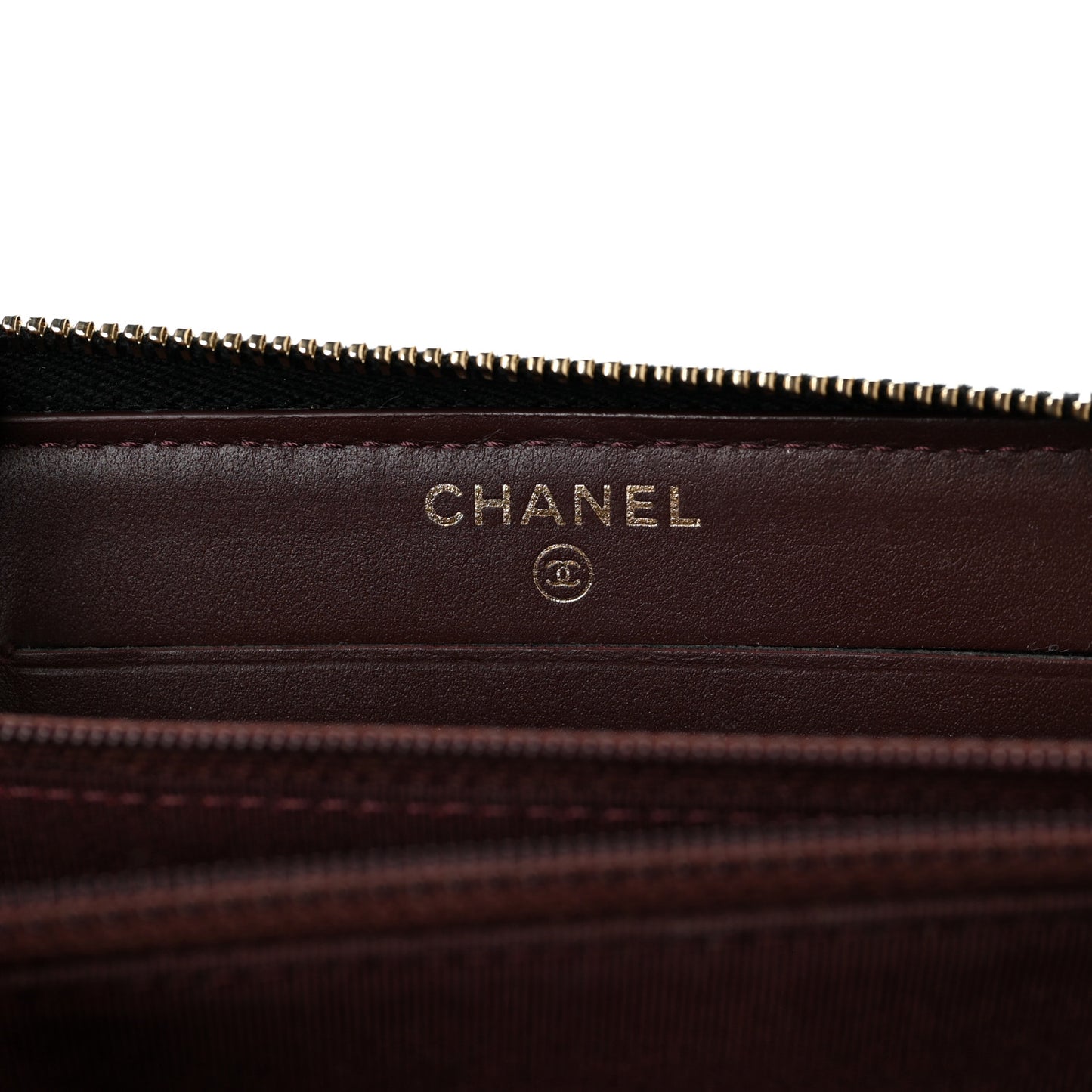 Aged Calfskin Quilted Small New York Charms 2.55 Reissue Zip Around Wallet Black