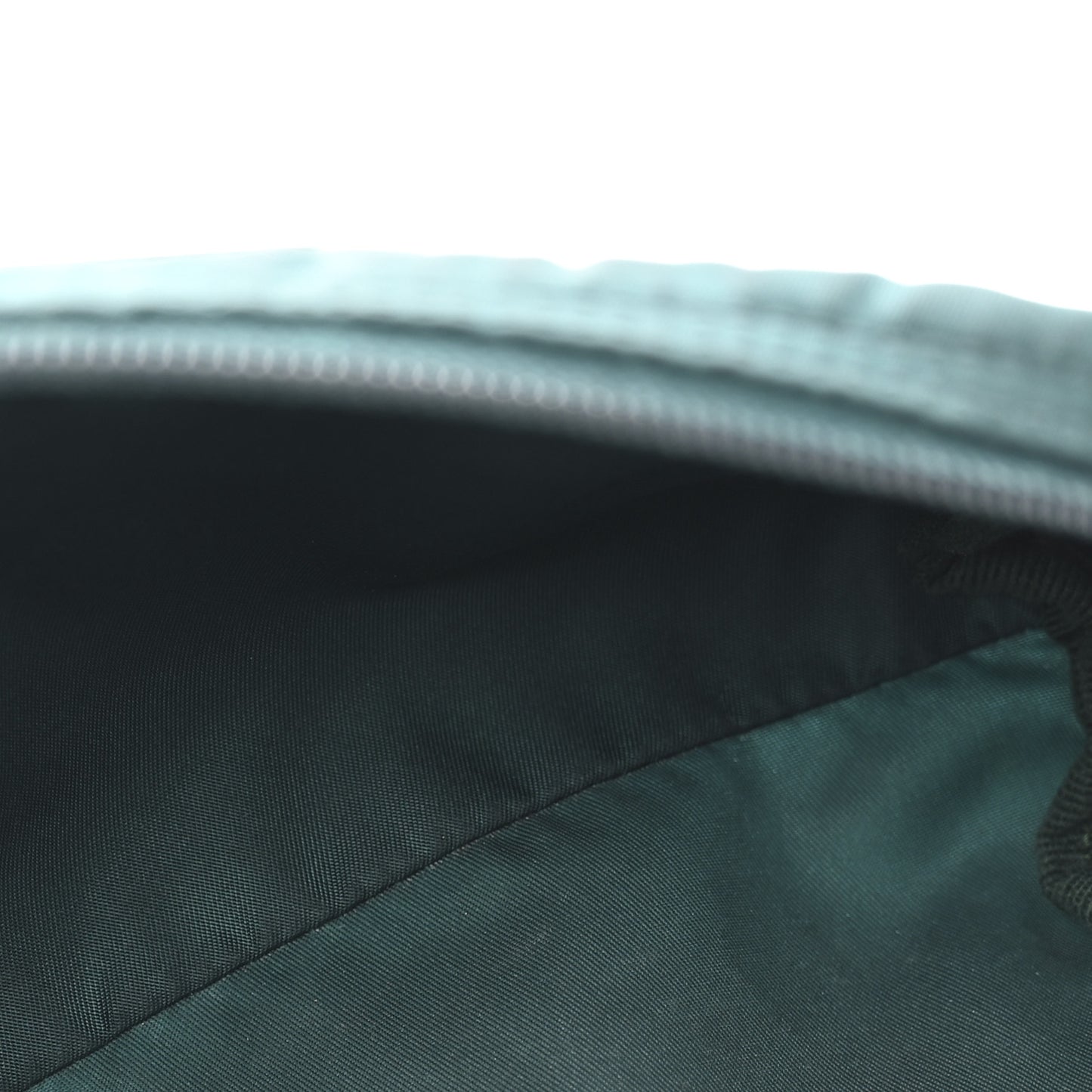 Nylon Tessuto Cosmetic Pouch Green