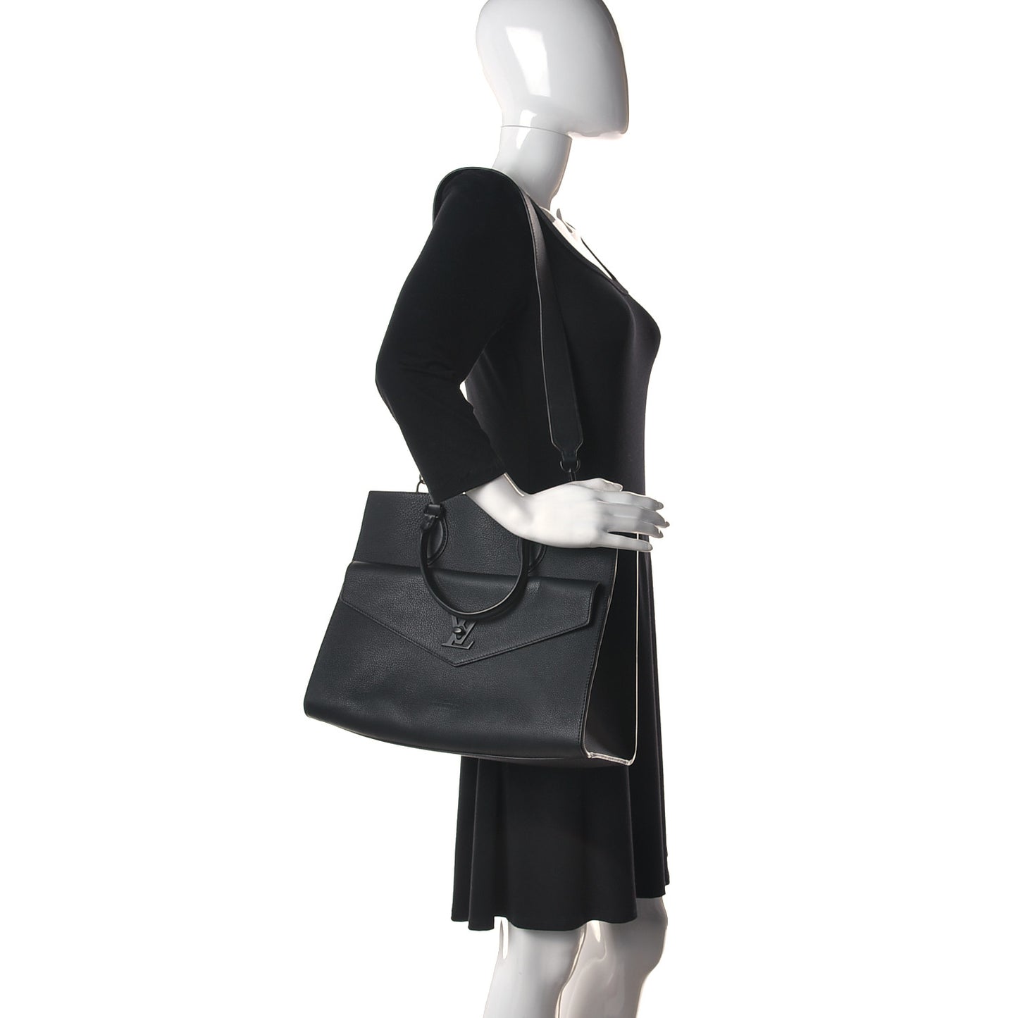 Soft Calfskin Lockme Tote MM Black