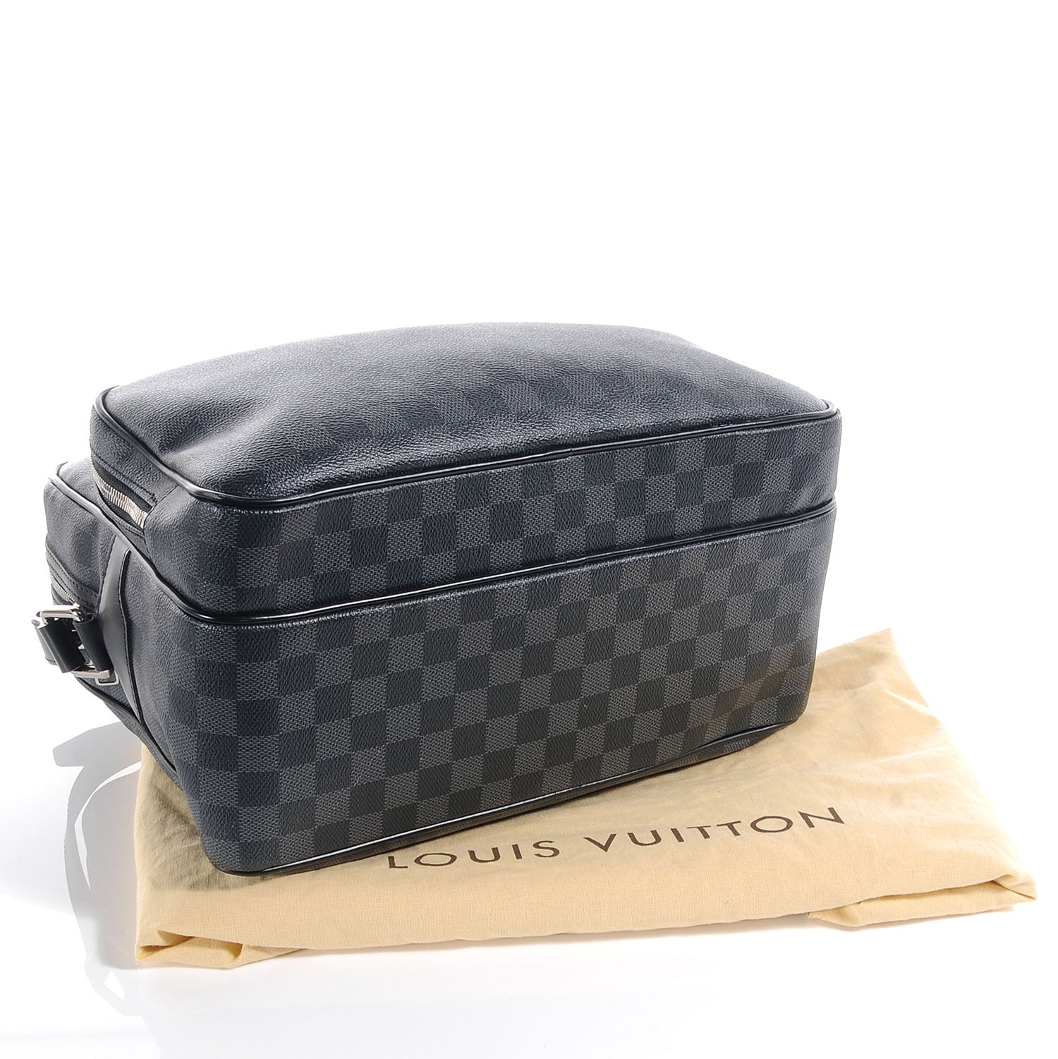 Louis Vuitton Damier Graphite Ieoh Messenger Bag 11 of 14