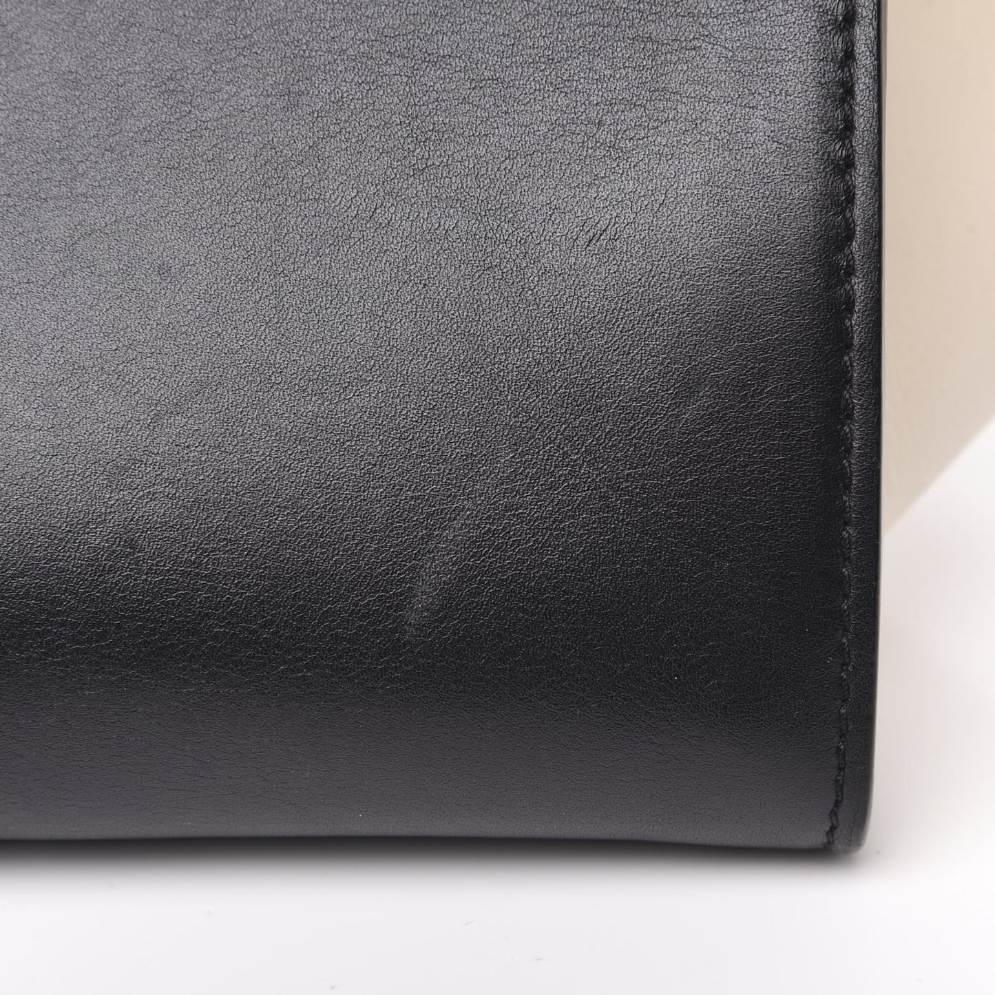 Drummed Calfskin Suede Medium Tri-color Trapeze Black