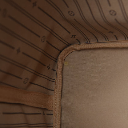 Louis Vuitton Monogram Neverfull MM 19 of 20