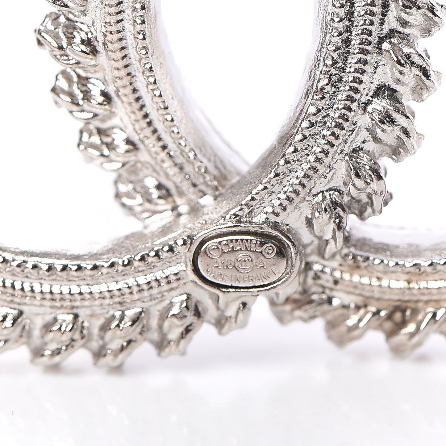 Textured CC Brooch Silver