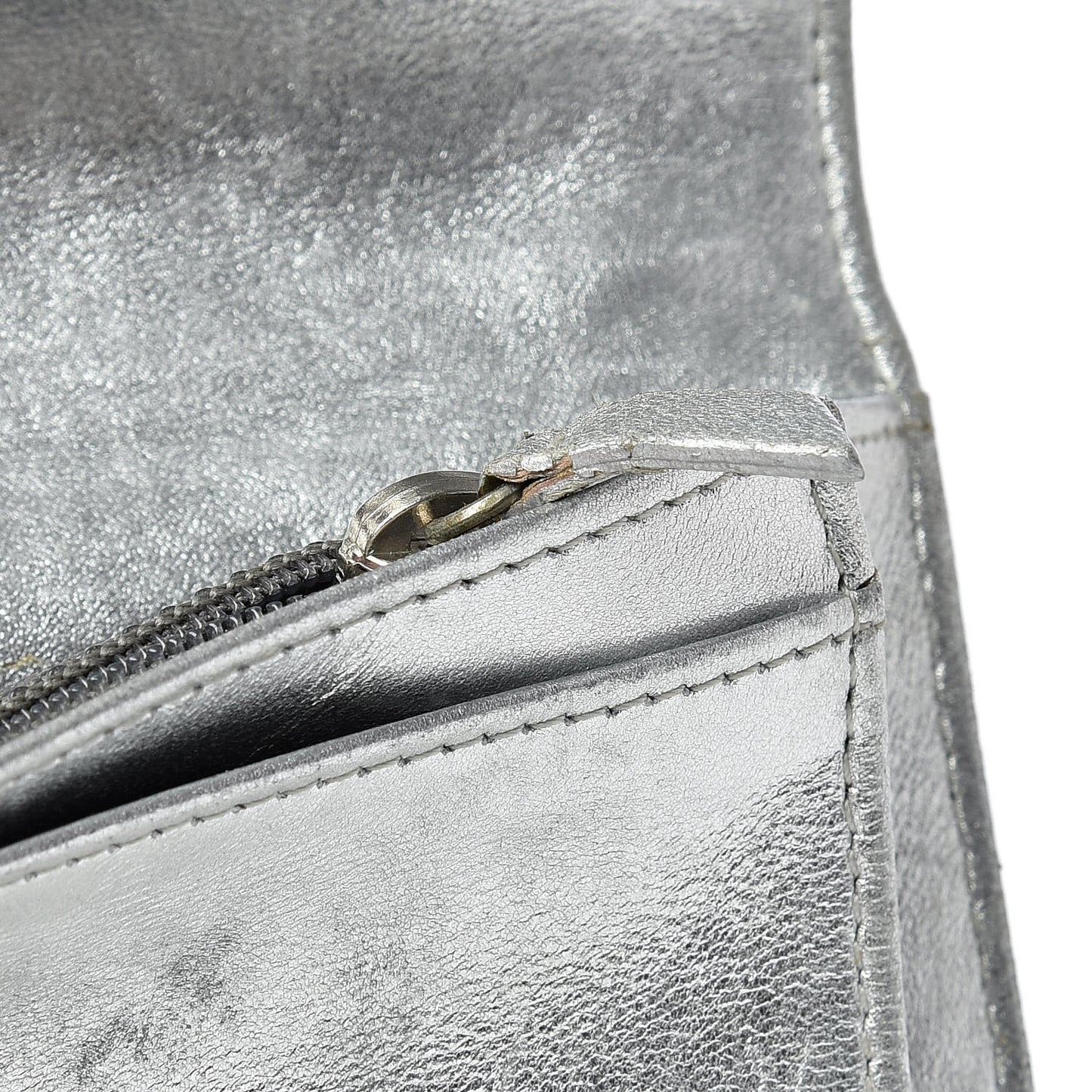 Metallic Patent Calfskin Quilted Lucky Symbols Yen Wallet Silver