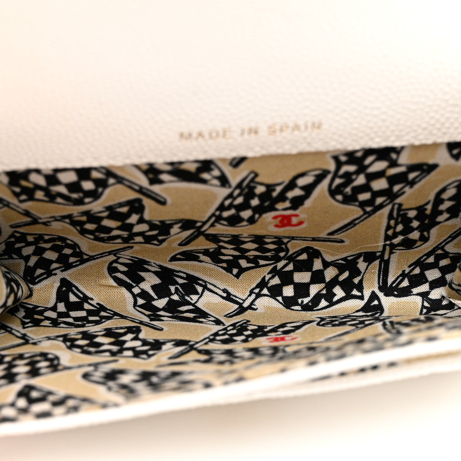 Chanel Caviar Quilted CC Flap Card Holder White 5 of 9