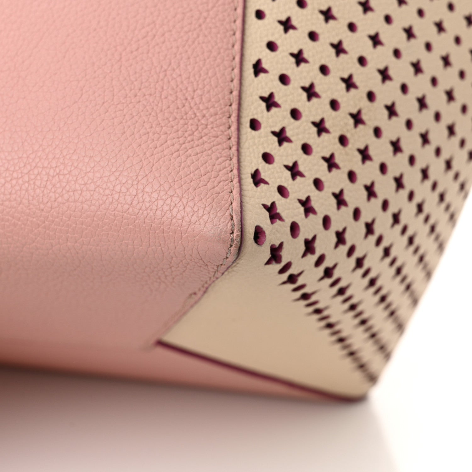 Louis Vuitton Calfskin Perforated Lockme Cabas Rose Poudre Creme 16 of 18