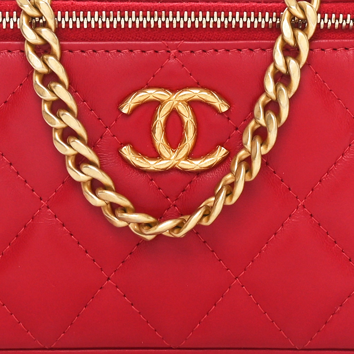 Lambskin Quilted Small Pillow Crush Vanity Case With Chain Dark Red