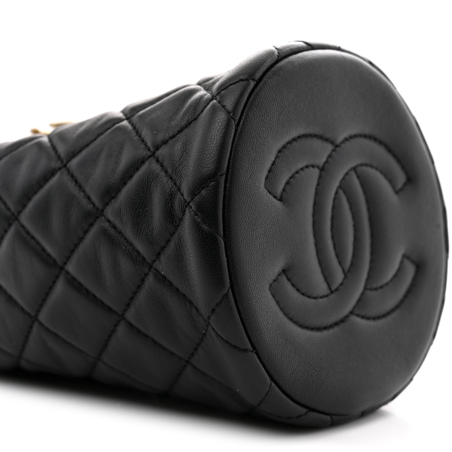 Lambskin Quilted Small Pearl Crush Bucket Bag Black