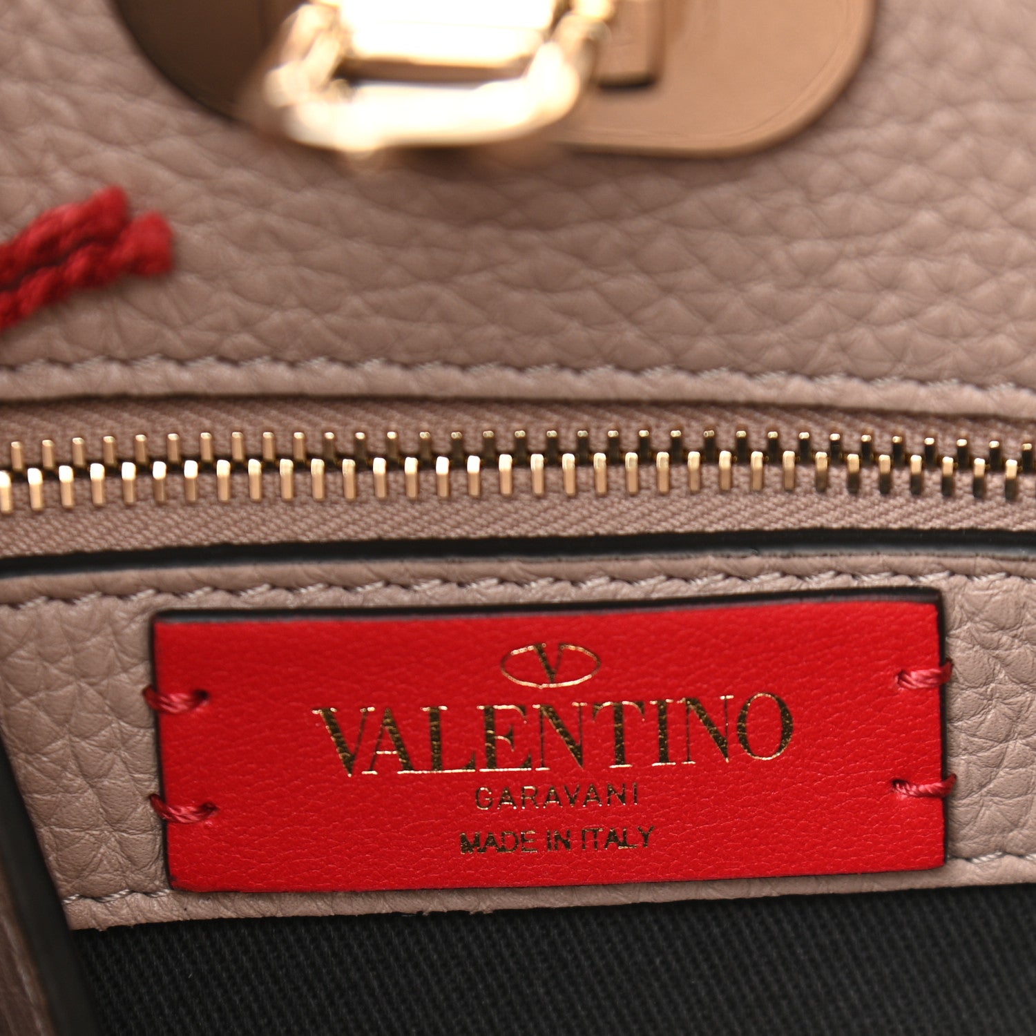 Valentino Garavani Pebbled Calfskin Small Rockstud Flip Lock Hobo Poudre 6 of 9