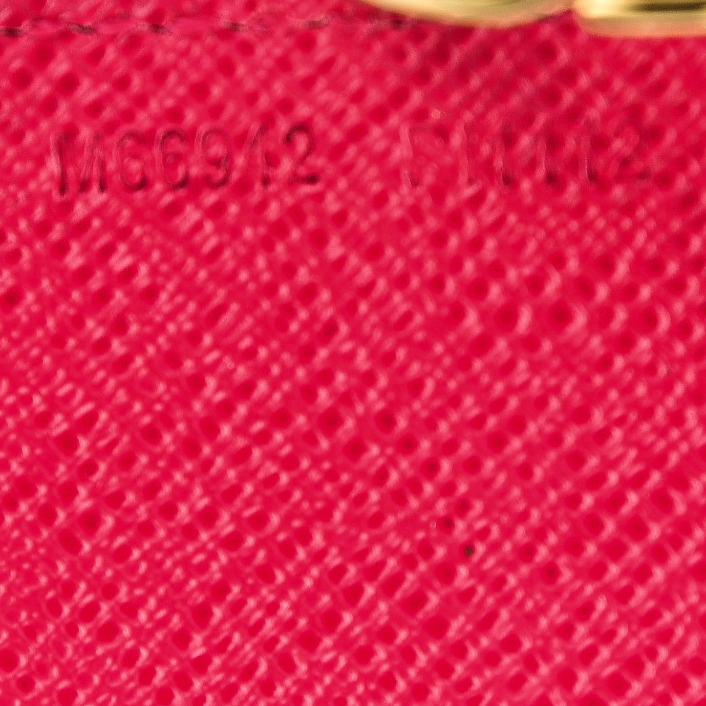 Monogram Illustre Carousel Bag Charm Key Ring Pink