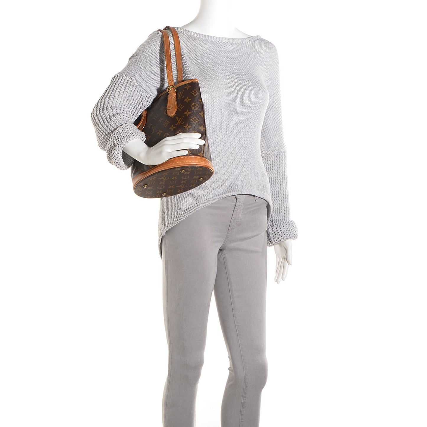 Monogram Petit Bucket 23