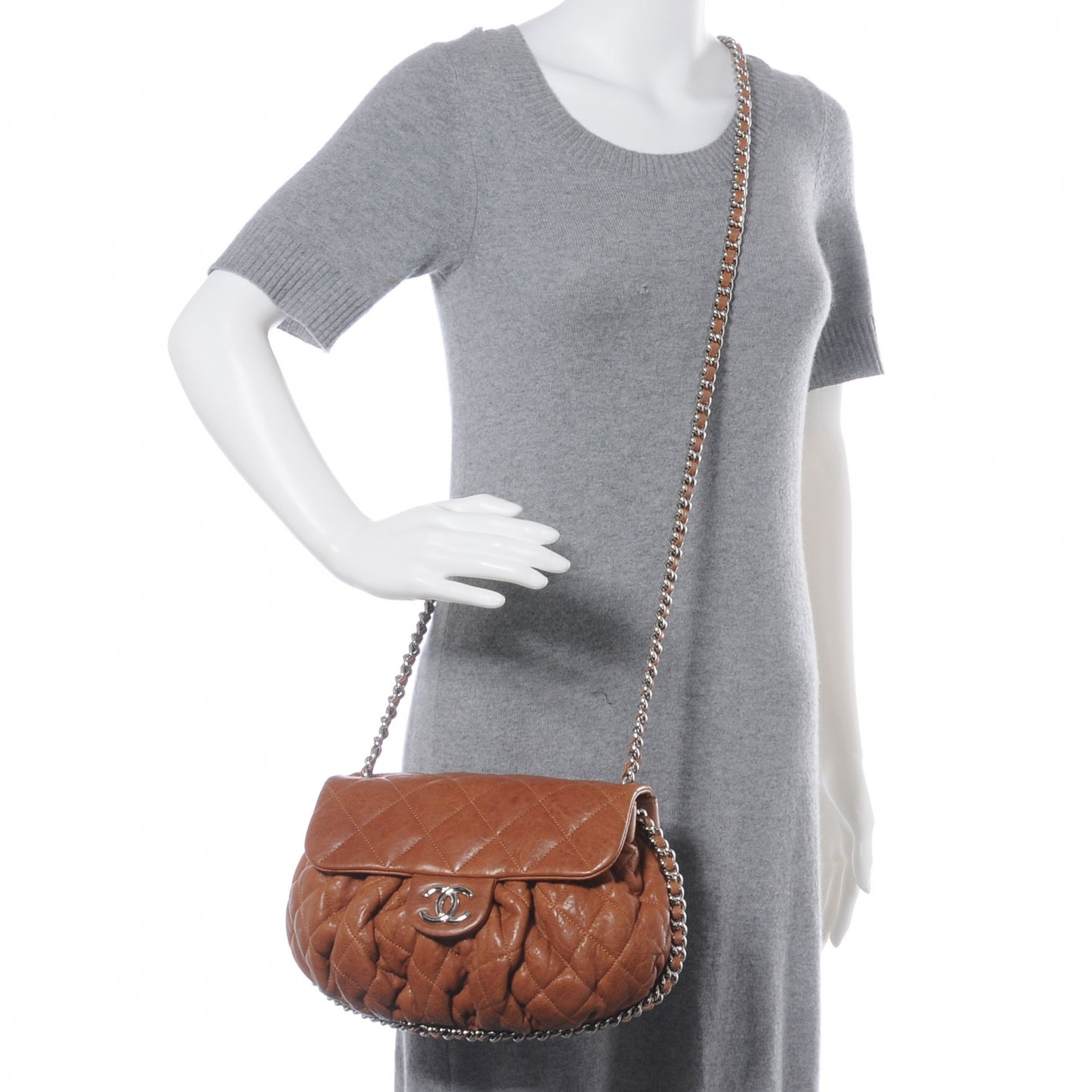 Chanel Lambskin Chain Around Medium Messenger Bag 2 of 7
