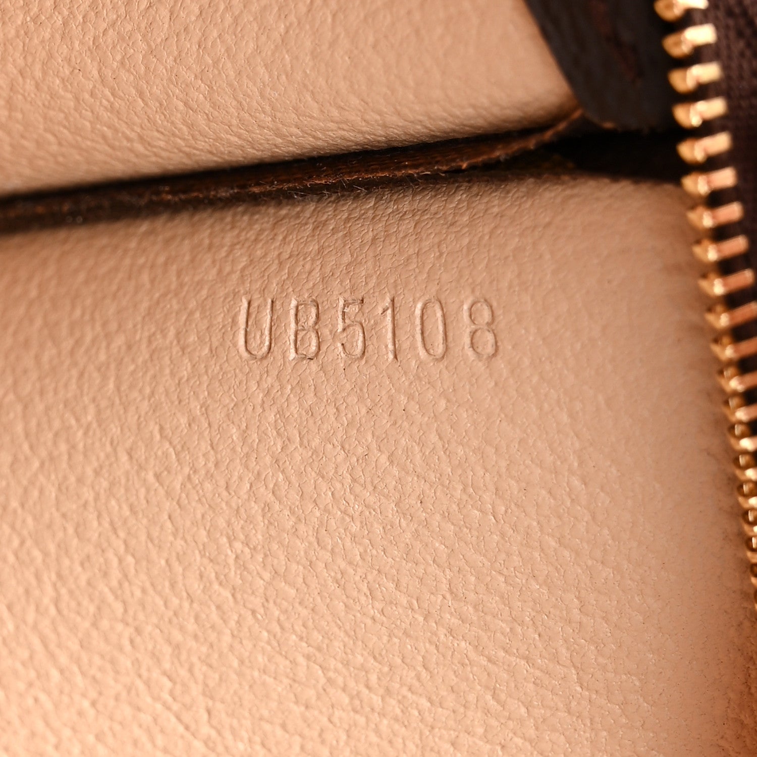 Louis Vuitton Monogram Toiletry Pouch 19 7 of 7