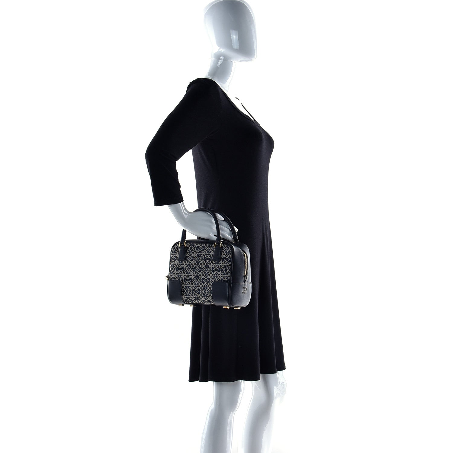 Loewe Jacquard Anagram Calfskin Amazona 19 Black Navy 3 of 17