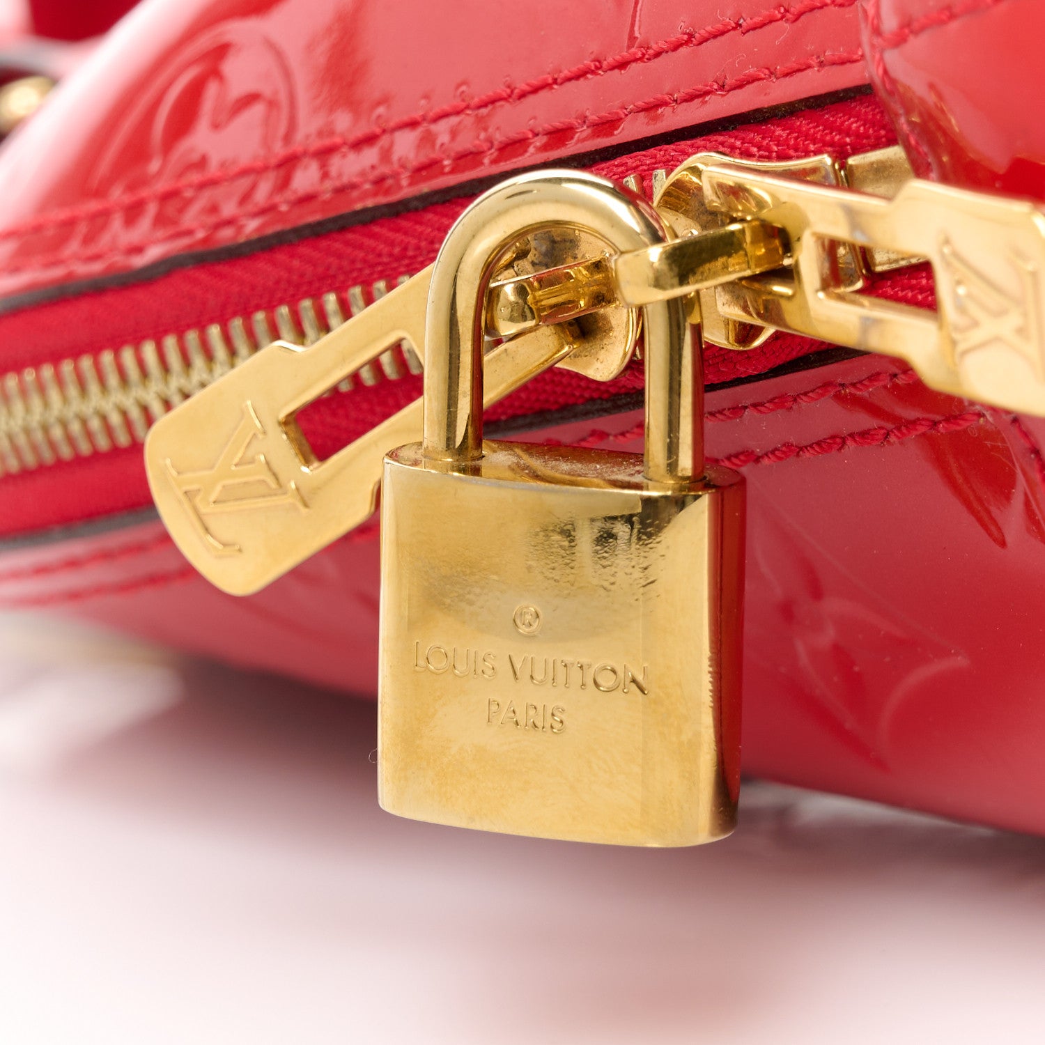 Louis Vuitton Vernis Alma BB Pomme D'Amour 9 of 12