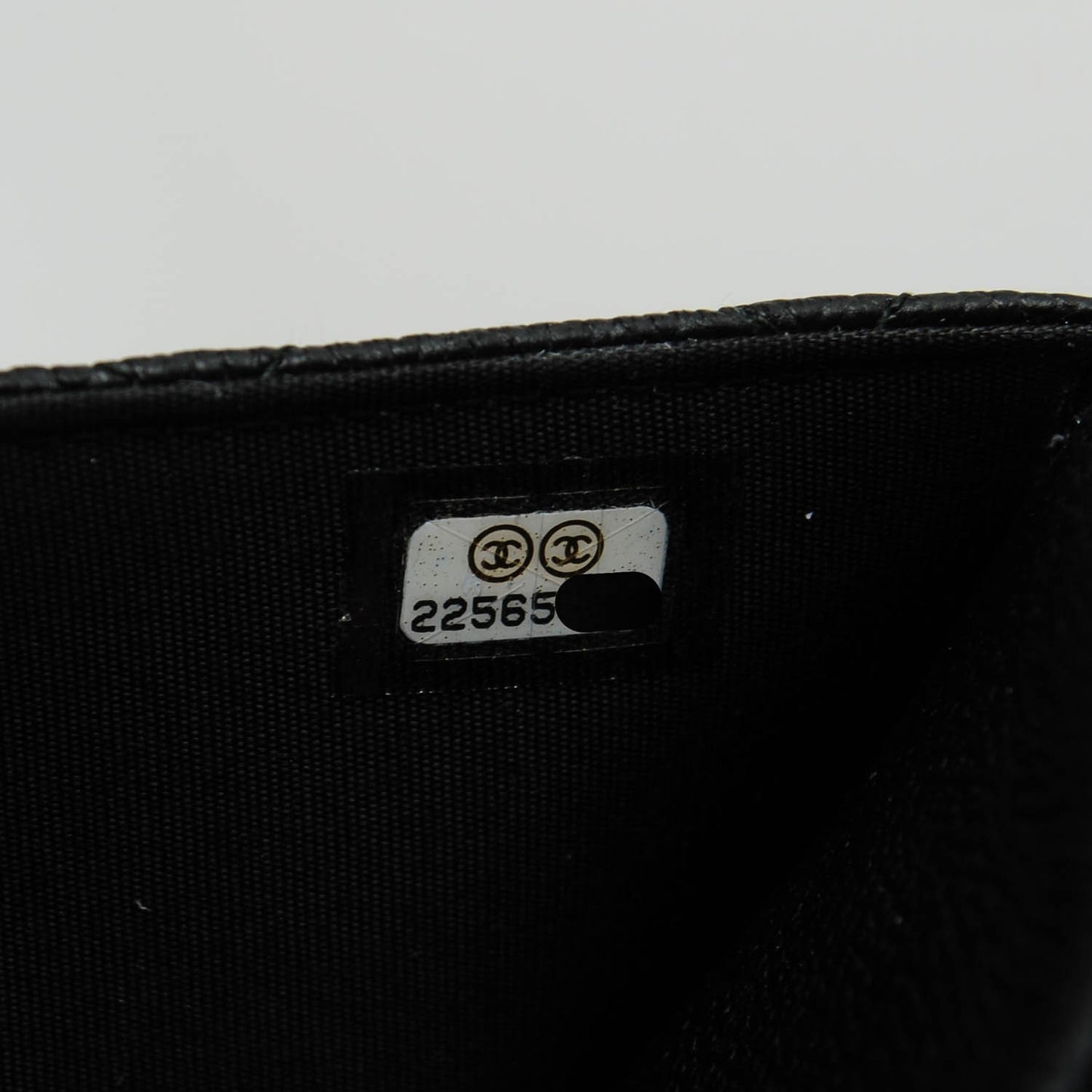 Caviar Quilted Boy Wallet On Chain WOC Black