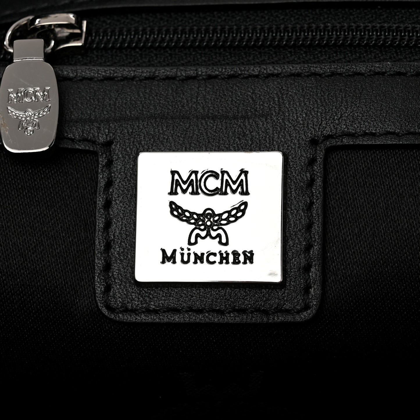 Striped Visetos Medium Stark Backpack Black Phantom Grey