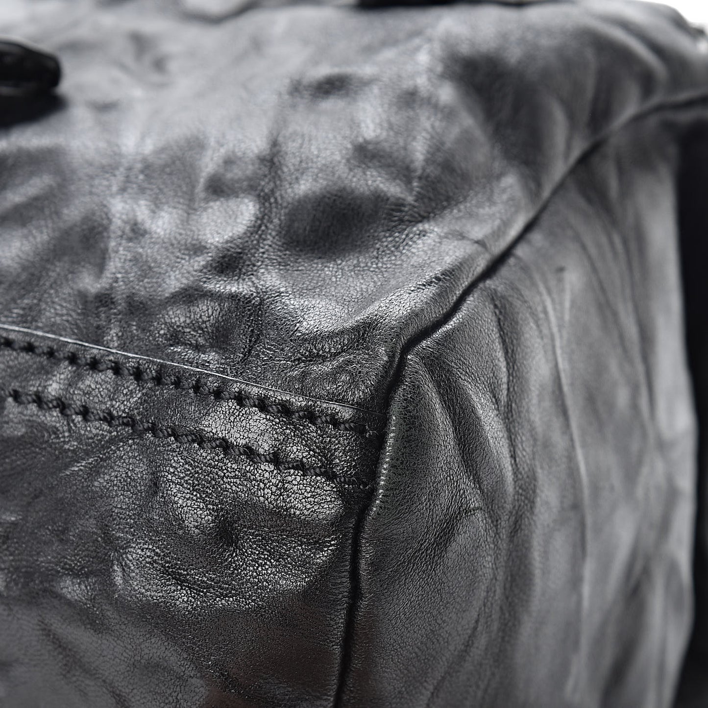 Tumbled Sheepskin Mini Pandora Black