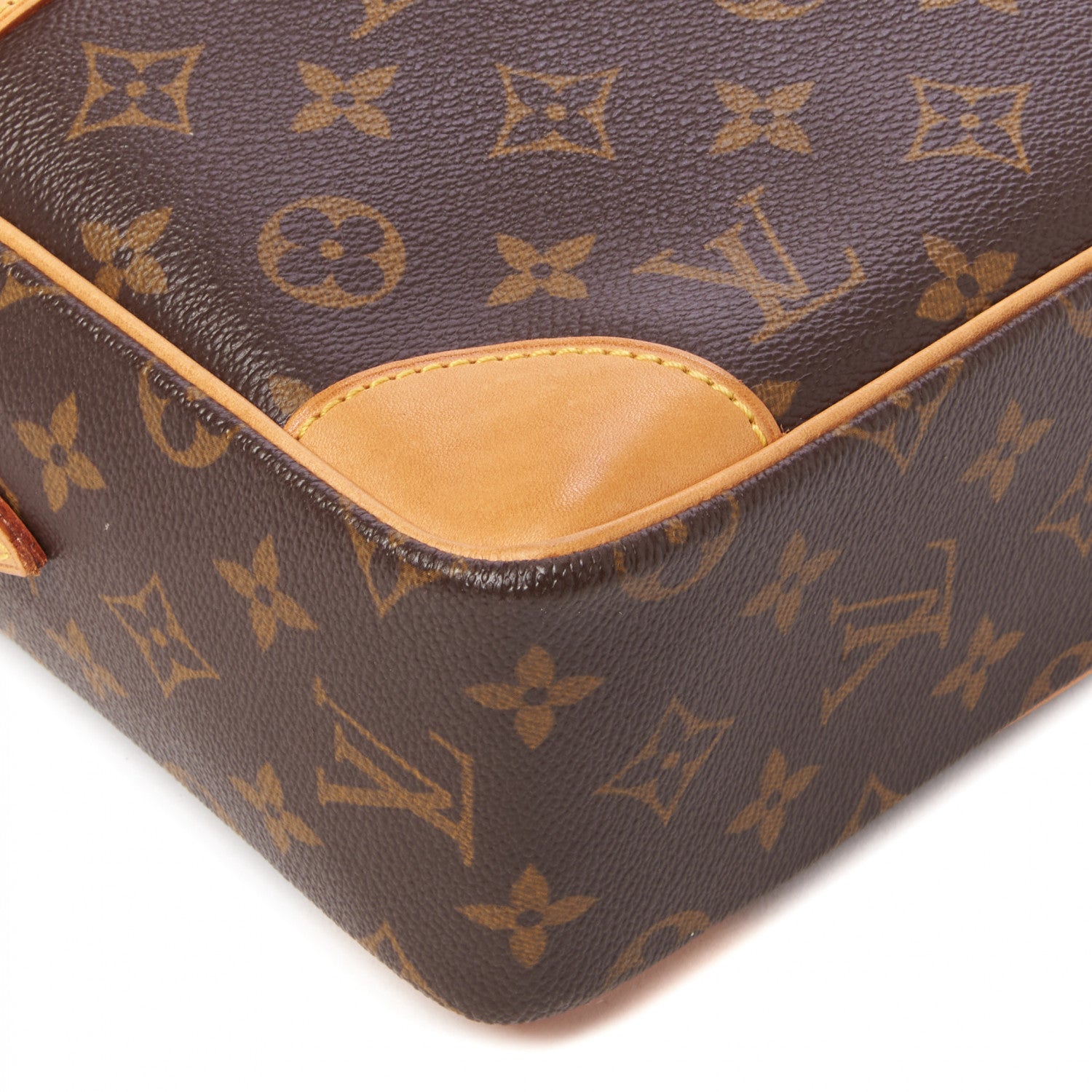 Louis Vuitton Monogram Trocadero 30 6 of 8