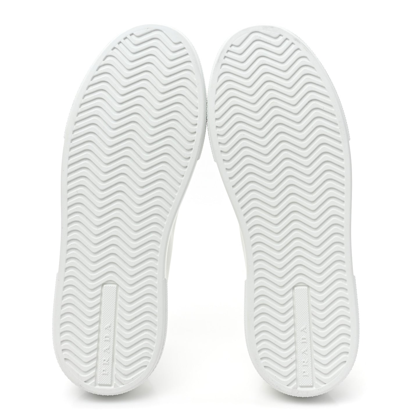 Vitello Soft Rubber Triangle Logo Womens Low Top 40mm Sneakers 38.5 White