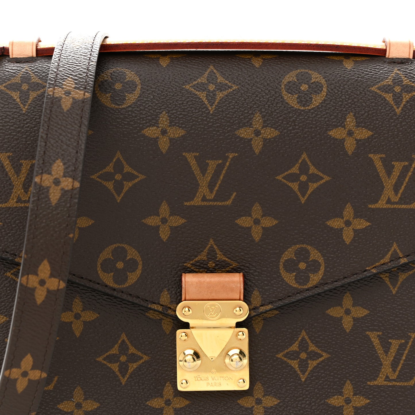 Monogram Pochette Metis