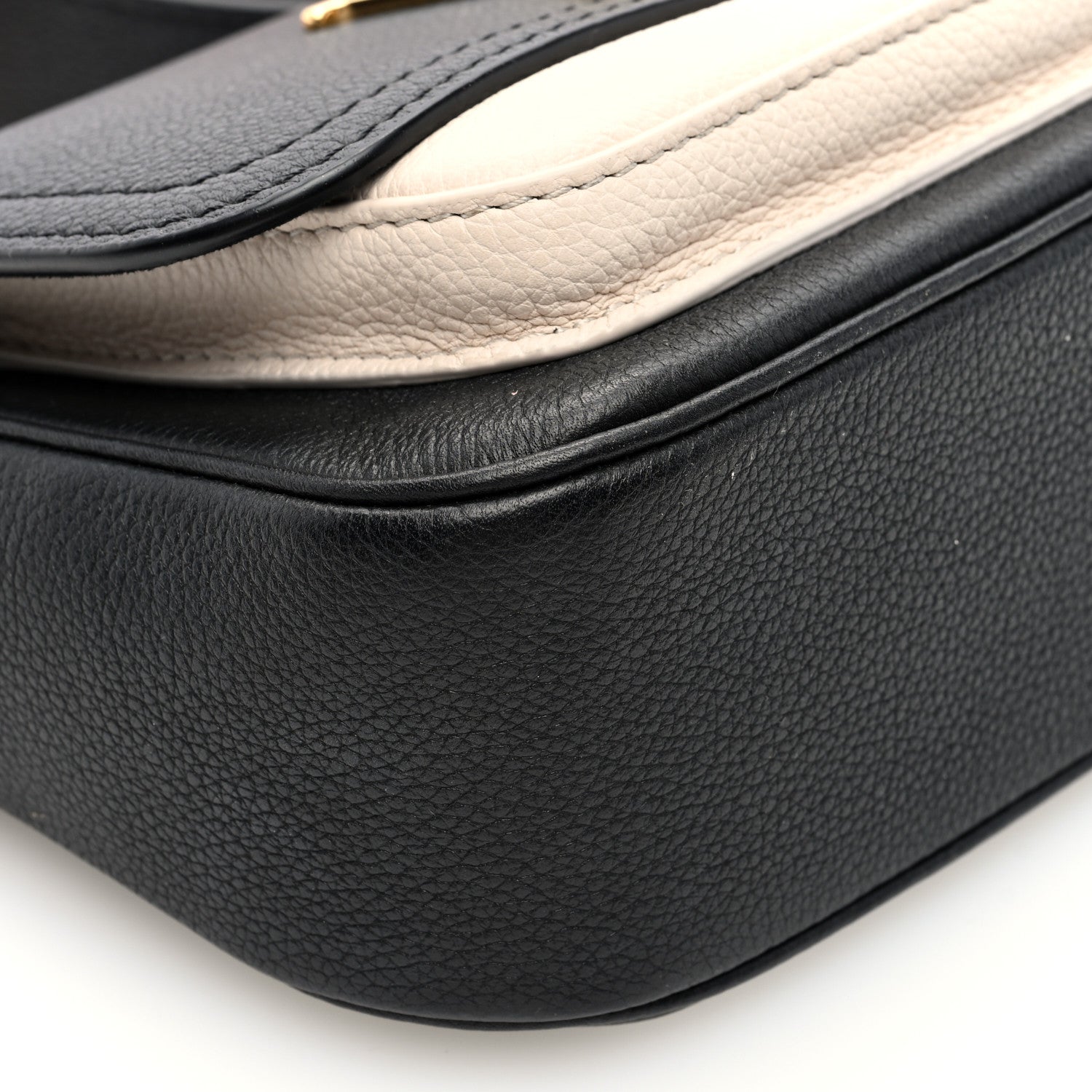 Louis Vuitton Grained Calfskin Lockme Tender Black 8 of 9