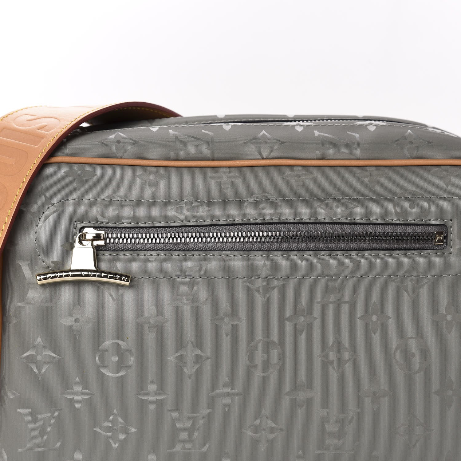 Louis Vuitton Monogram Titanium Camera Bag 10 of 10